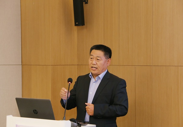 开云网页版_开云（中国党委书记张会民从企业文化建设的角度作点评发言.jpg