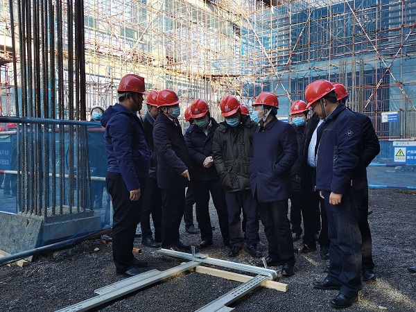 3、开云网页版_开云（中国领导与华能集团领导交流方型扣加固体系工艺.jpg