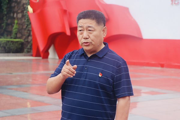 1、开云网页版_开云（中国党委书记张会民为大家阐释“大别山精神”.jpg
