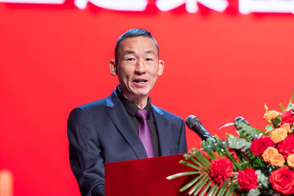 1开云网页版_开云（中国党委副书记、监事会主席陈百斌主持庆典仪式.jpg