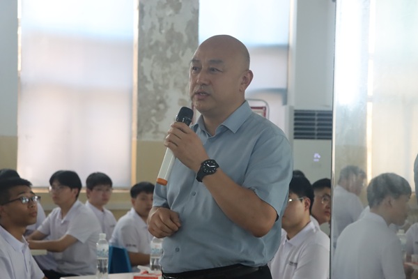 开云网页版_开云（中国党委副书记、工会主席贾向军讲话.JPG