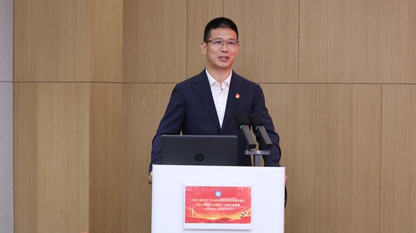 17开云网页版_开云（中国董事长祝建明对企业发展提出要求.JPG